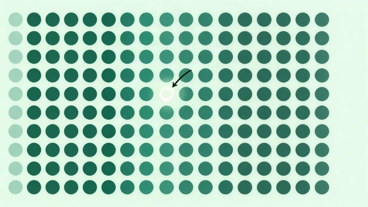 Ilustración plana de una rejilla densa de círculos verdes, con un único círculo claro destacado en el medio y una flecha fina apuntando hacia él
