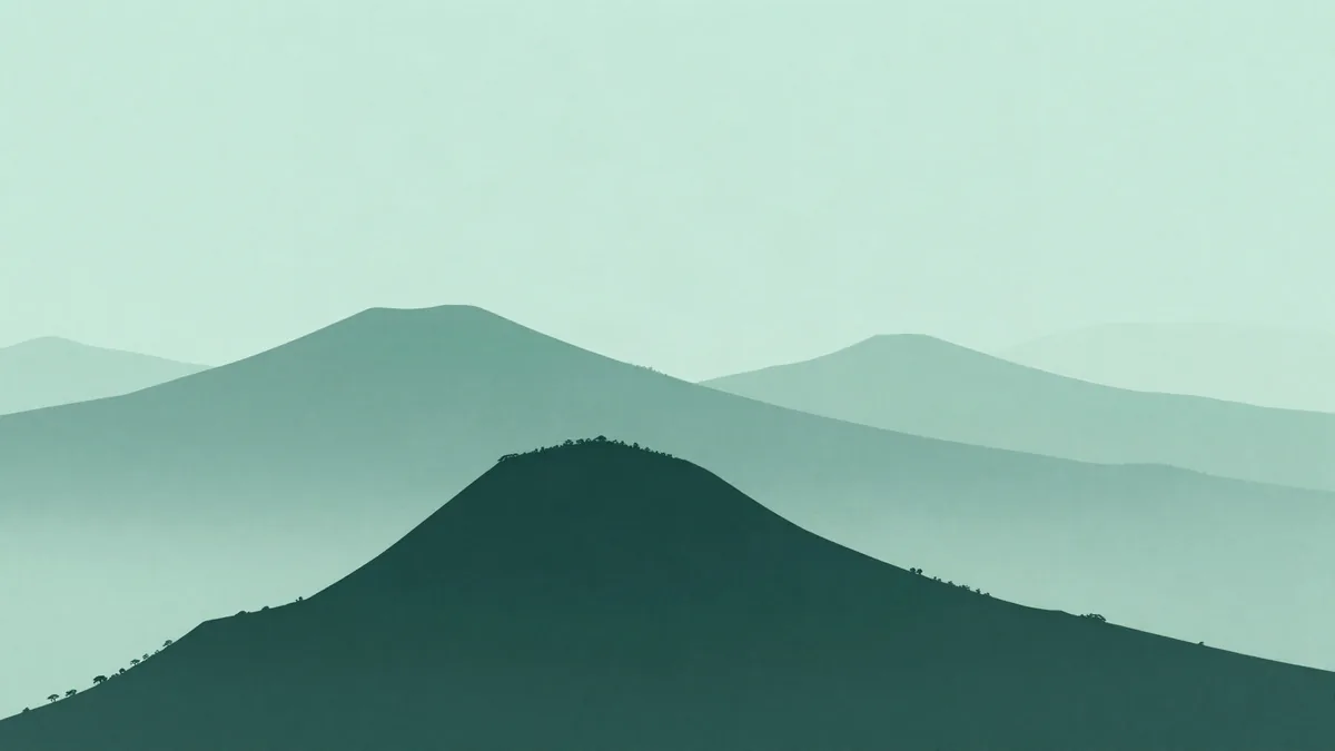 Ilustração plana de um pico de montanha alto em primeiro plano com uma colina bem menor aparecendo atrás quando a névoa se dissipa, em tons de verde profundo